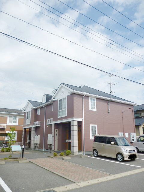 【郡山市日和田町のアパートの駐車場】