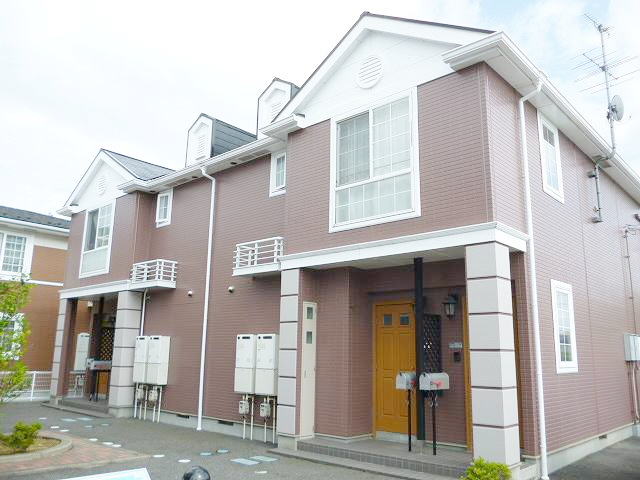 郡山市日和田町のアパートの建物外観