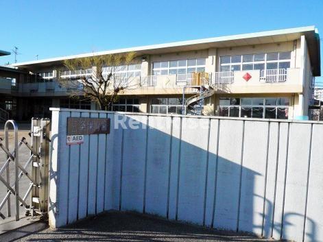 庭　三条保育園 0.8km