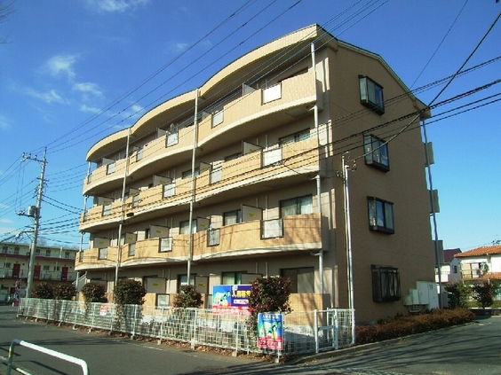 【天久保マンションの建物外観】