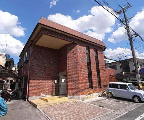 京都市北区上賀茂向縄手町のマンションの建物外観