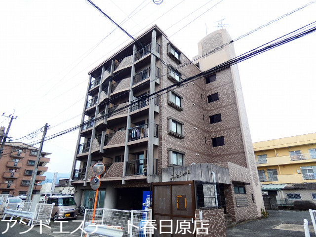 那珂川市道善のマンションの建物外観