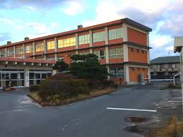 【米子市皆生新田のアパートの小学校】