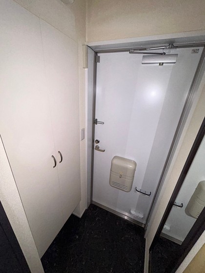 玄関　※別部屋の写真です