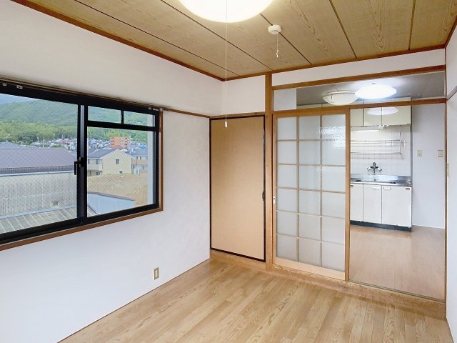 居室・リビング　2025年8月撮影※現況を優先します。