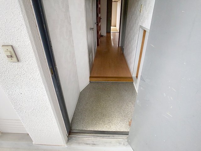 玄関　2025年8月撮影※現況を優先します。
