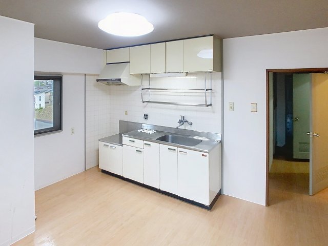 キッチン　2025年8月撮影※現況を優先します。