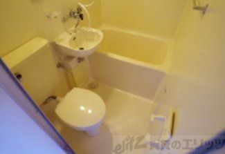 バス・シャワールーム　洗面