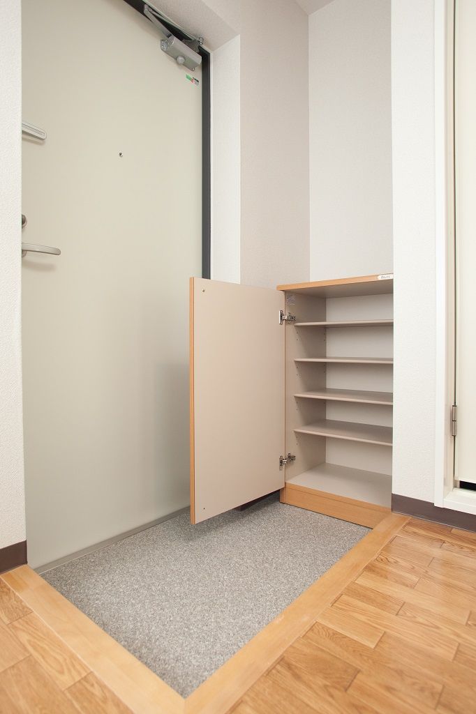 玄関　シューズボックス