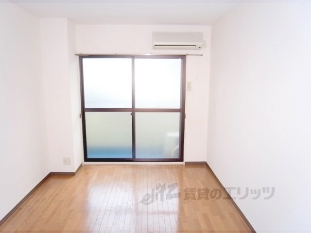 居室・リビング　綺麗なお部屋です。