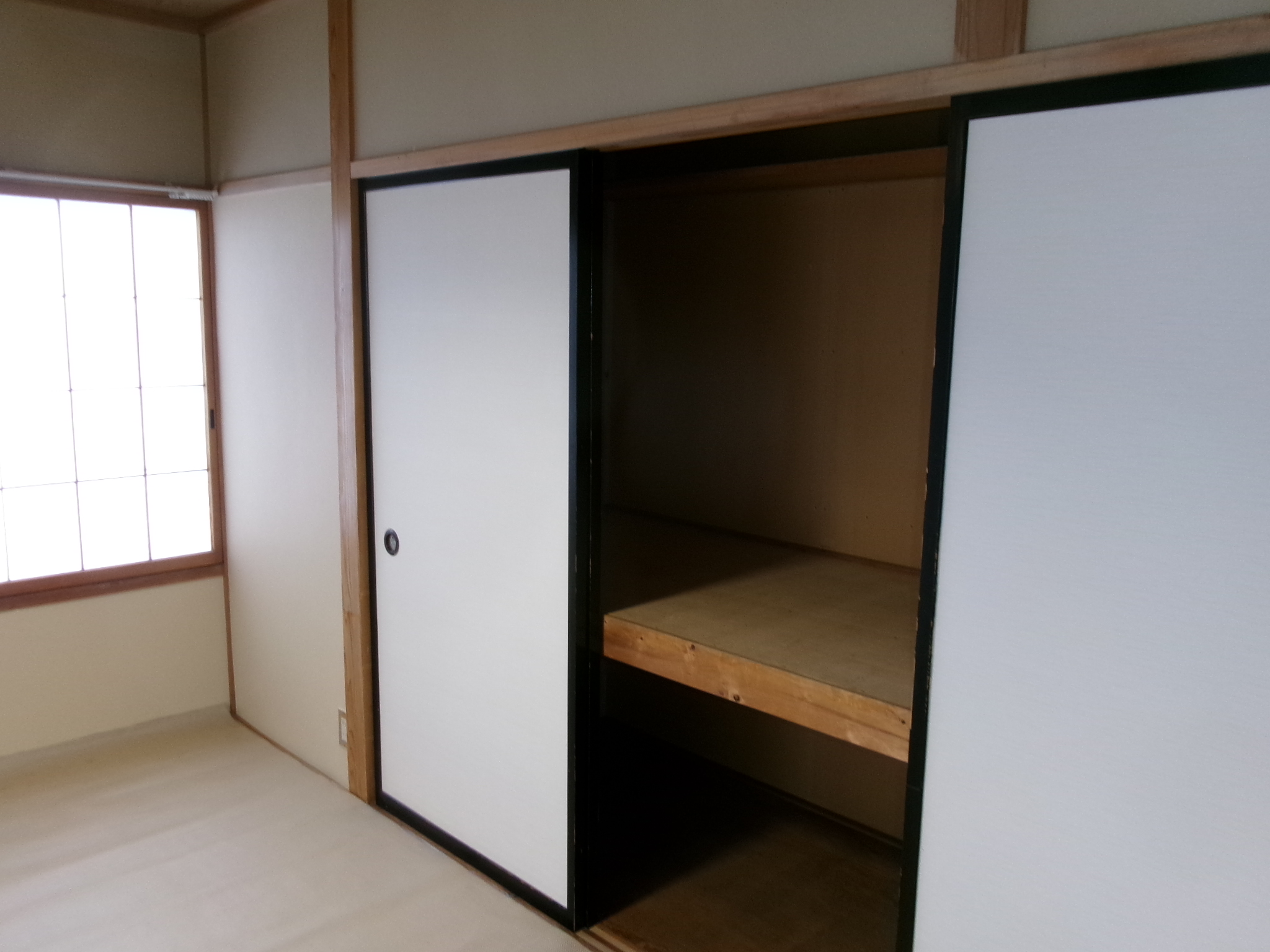 山形市 1階建 築42年の内装写真