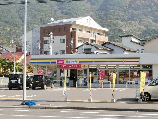 コンビニ　ミニストップ小倉足立店（コンビニ）まで333m