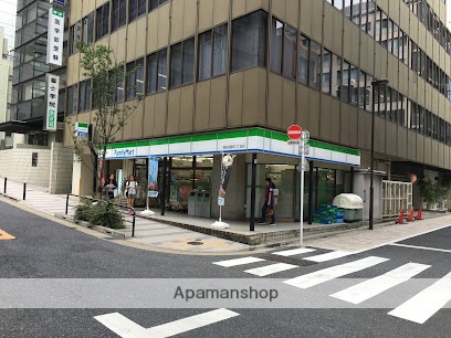 コンビニ　ファミリーマート神田淡路町二丁目店（コンビニ）まで68m