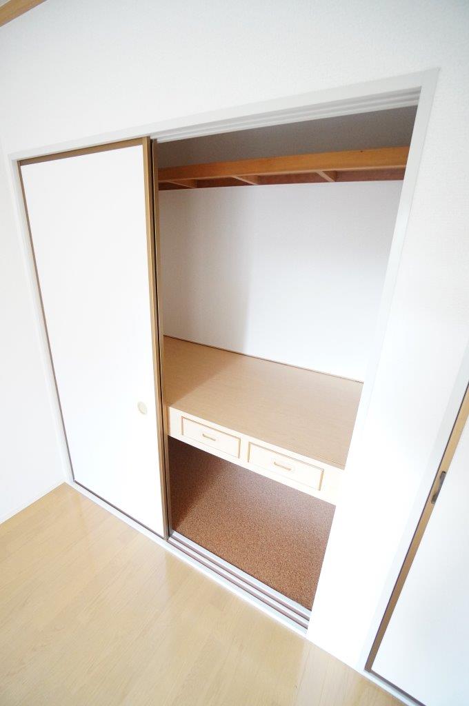 収納　※同物件・反転タイプの写真です。