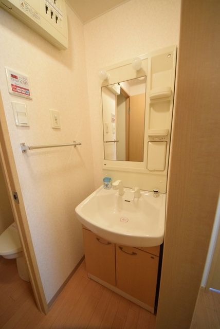 洗面設備　☆内見のご予約はタウンハウジング八王子店まで☆