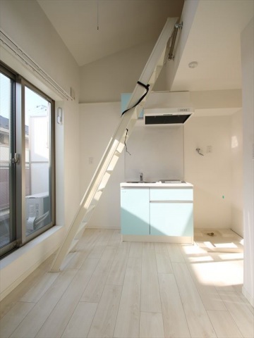 居室・リビング　4.5帖洋室♪エアコン完備です♪