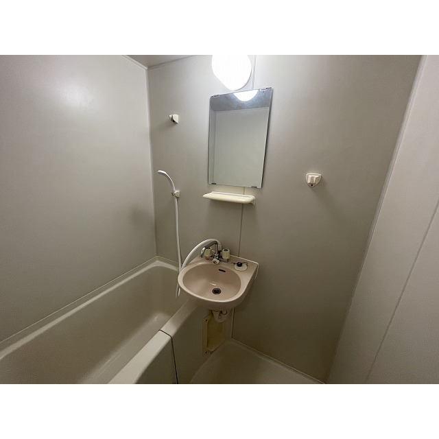 バス・シャワールーム　きれいなお風呂です