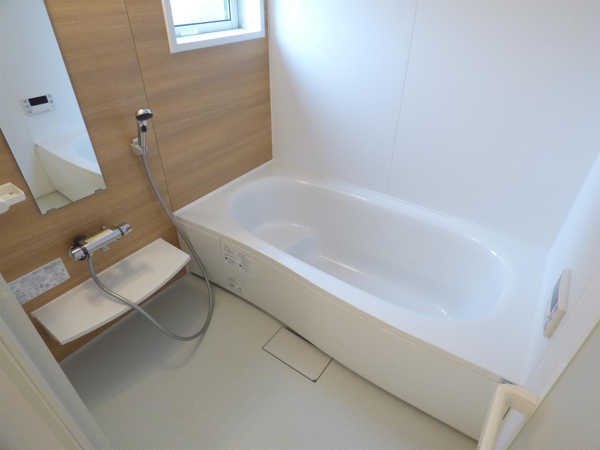 バス・シャワールーム　バス