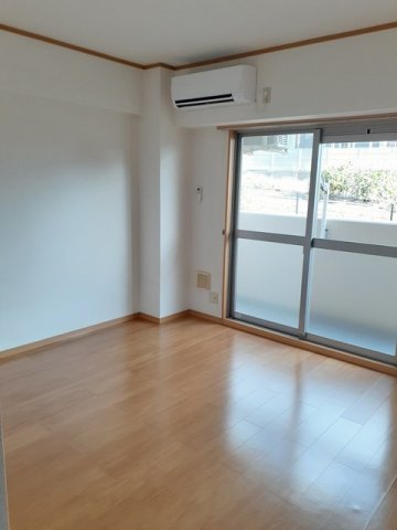 居室・リビング　ゆったりとした居間です