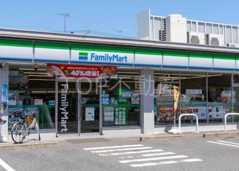 コンビニ　ファミリーマート千葉花園店（コンビニ）まで370m