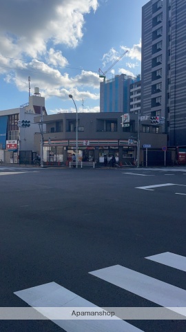 コンビニ　セブン-イレブン 台東日本堤２丁目店（コンビニ）まで570m