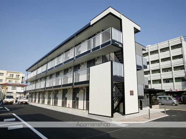 レオパレスラビホワ23の外観写真