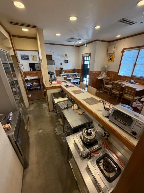 キッチン　広いキッチンで本格的料理をお楽しみください。