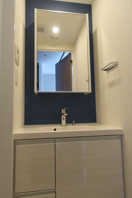 洗面設備　※写真は同タイプ住戸です。