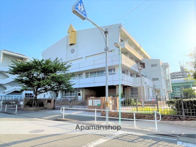 小学校　中川小学校（小学校）まで441m