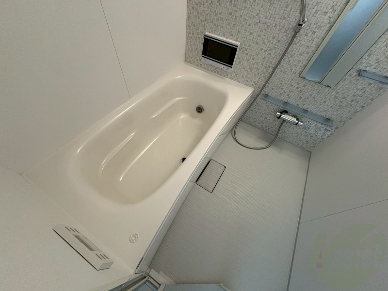 バス・シャワールーム　お風呂になります。一日の疲れを癒してくださいね。