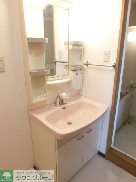洗面設備　忙しい朝に嬉しいシャンプードレッサー