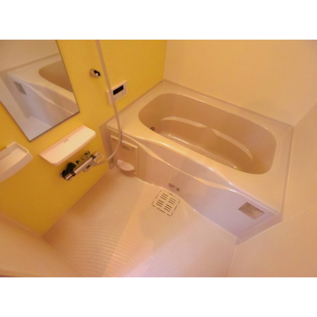 バス・シャワールーム　同型角部屋写真使用中