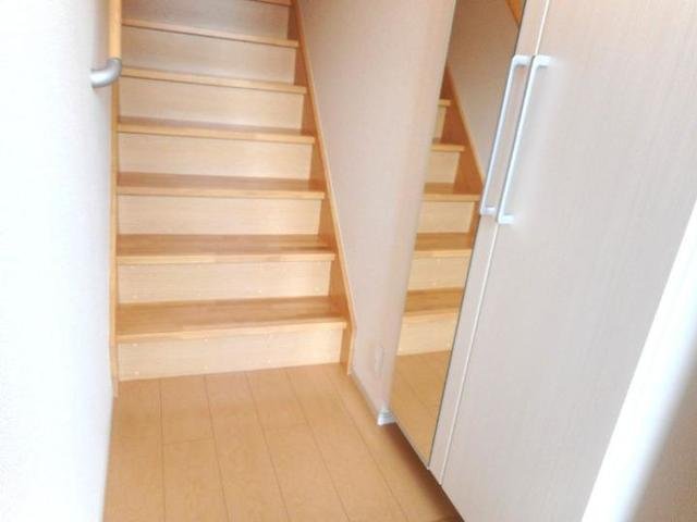 玄関　収納もある玄関です