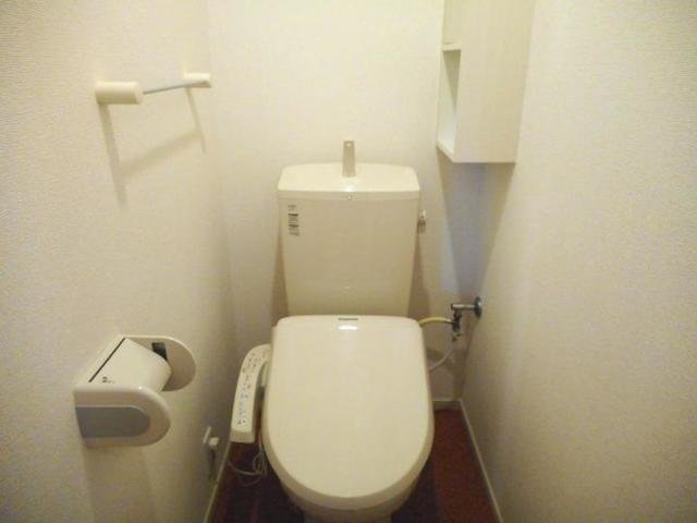 トイレ　コンパクトで使いやすいトイレです