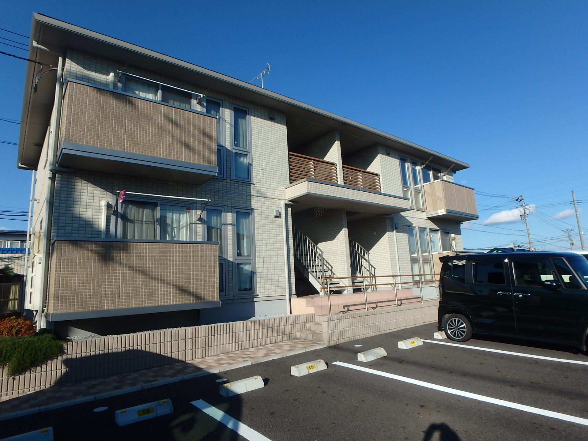 建物外観　南向きで日当たり良好