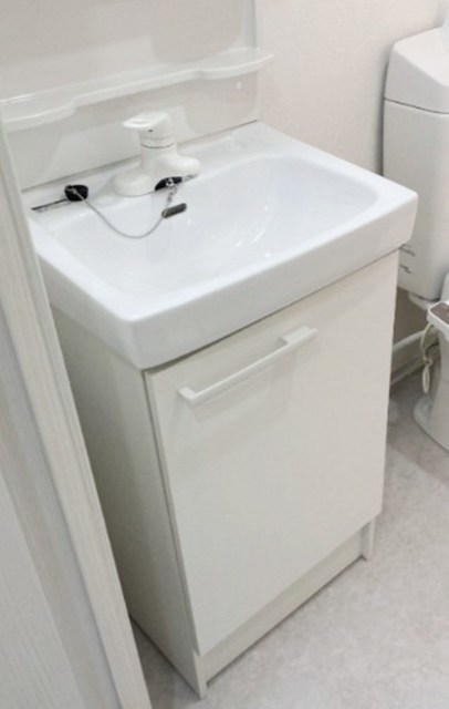 洗面設備　同仕様参考写真