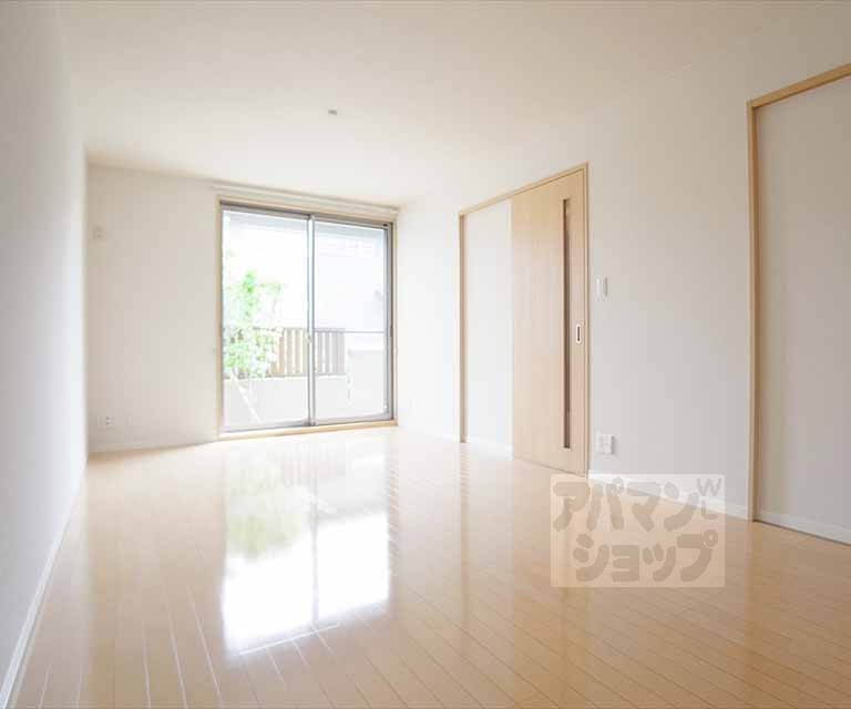 居室・リビング　１０７号室写真使用