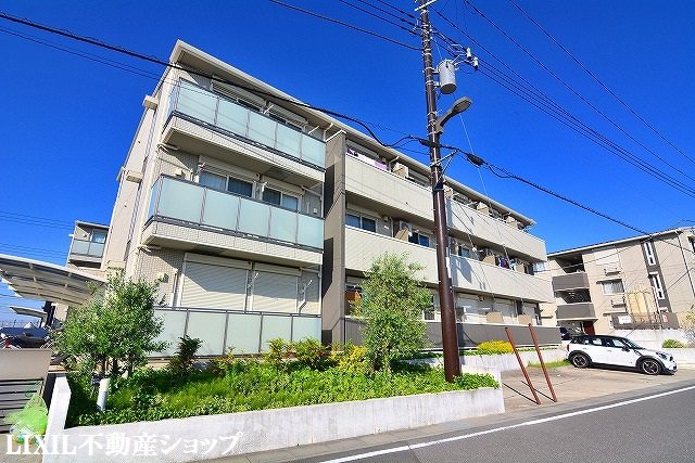 建物外観　吉川市のお住まい探しなら当社にお任せください！