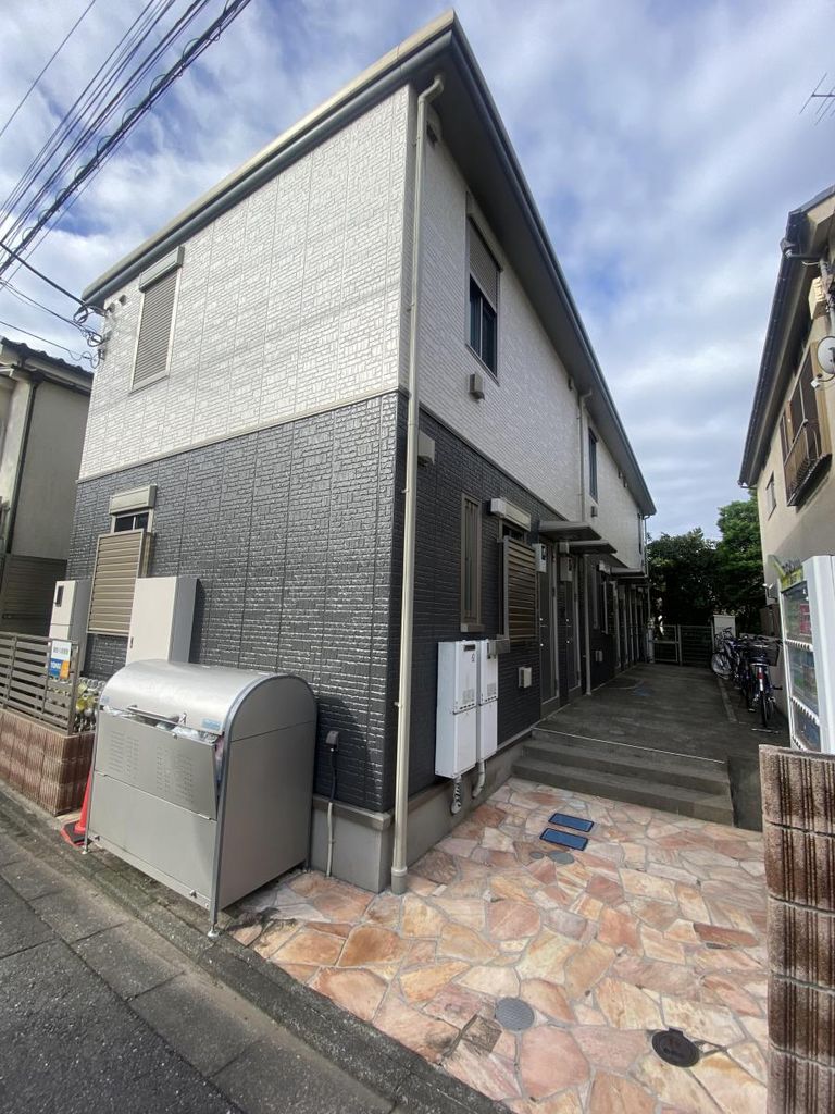 東京都新宿区西落合１（アパート）の賃貸物件の外観