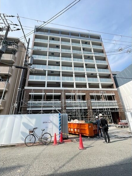 大阪市東成区深江北のマンションの建物外観