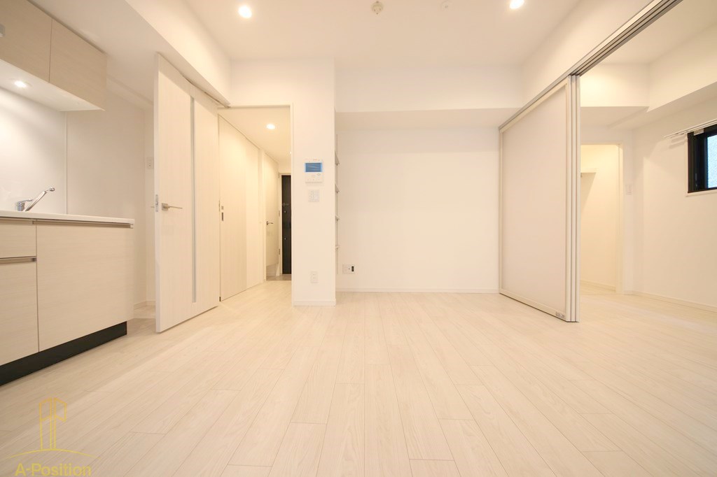 居室・リビング　シーズンフラッツ大手前