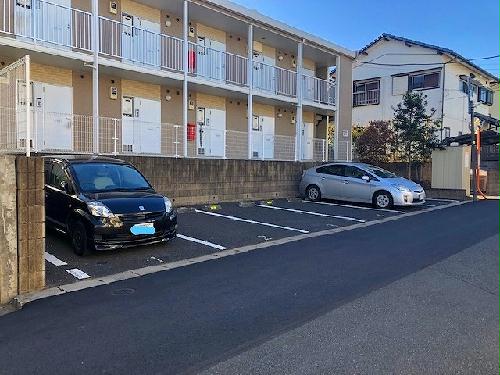 【レオパレス南逆井の駐車場】