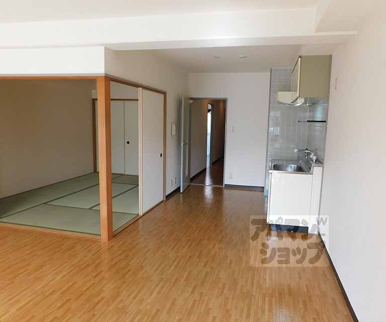 居室・リビング　広々しております