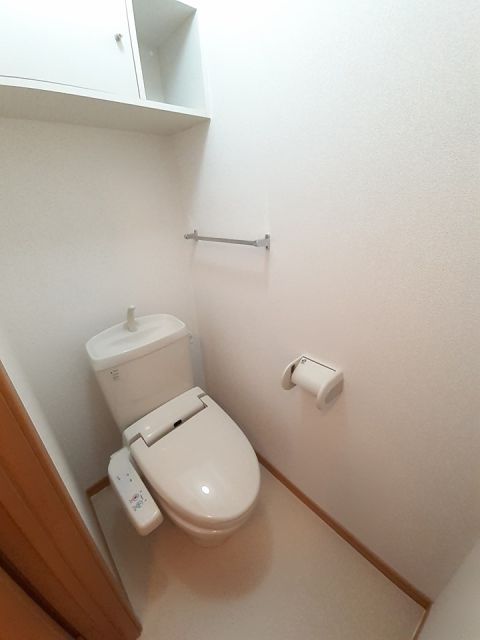 モンターニュAのトイレ写真