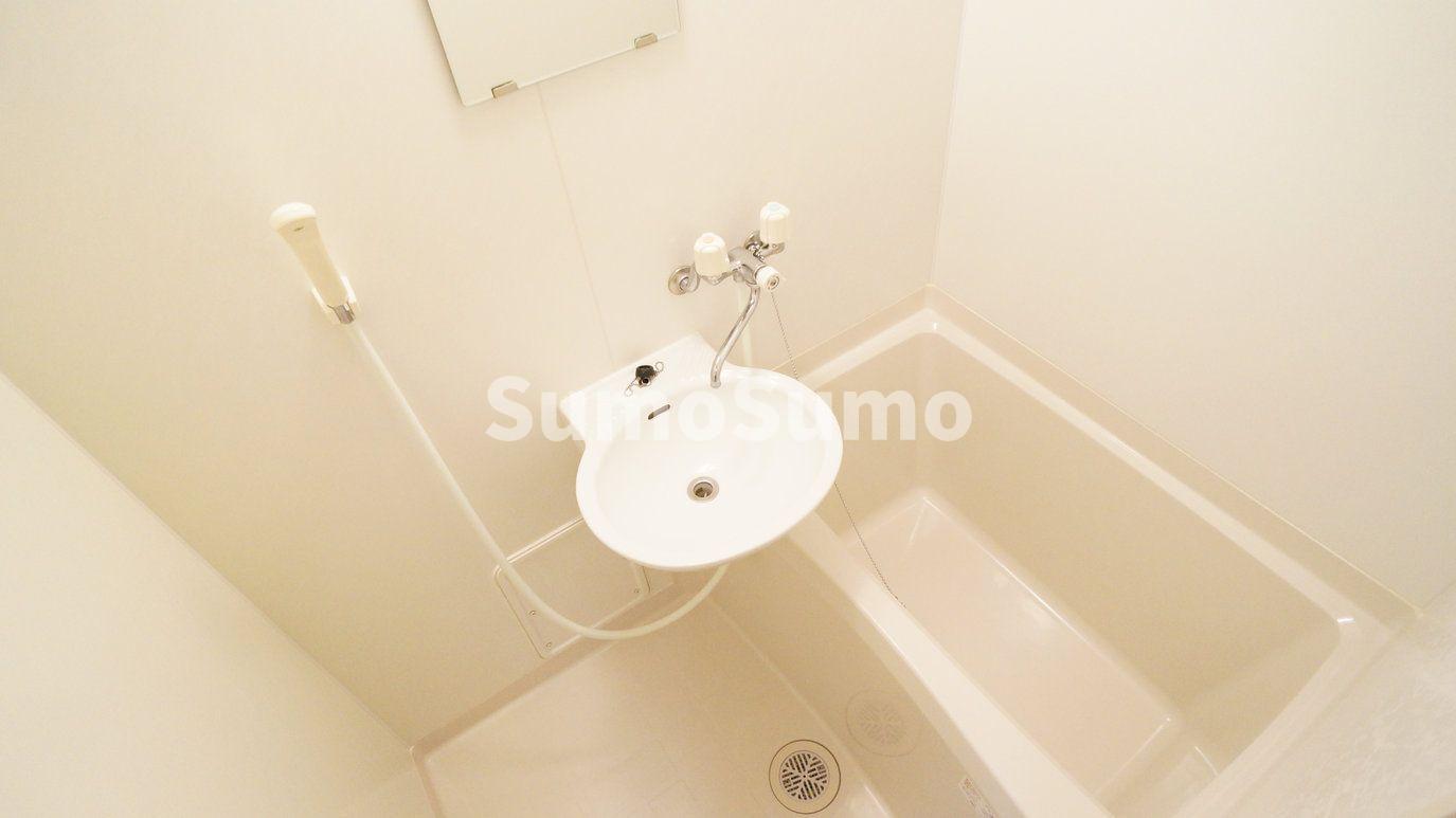 バス・シャワールーム　お風呂です