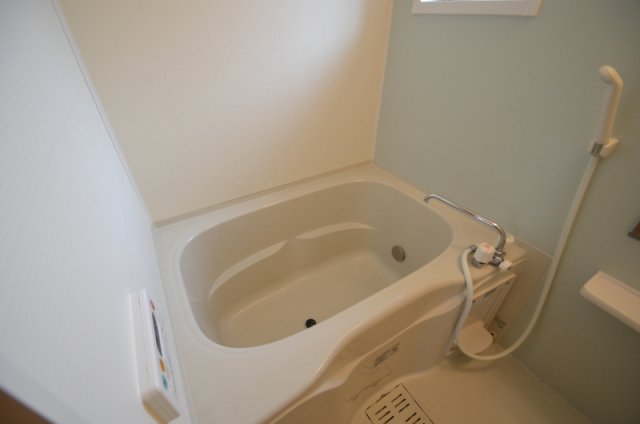 バス・シャワールーム　追い焚き機能付き