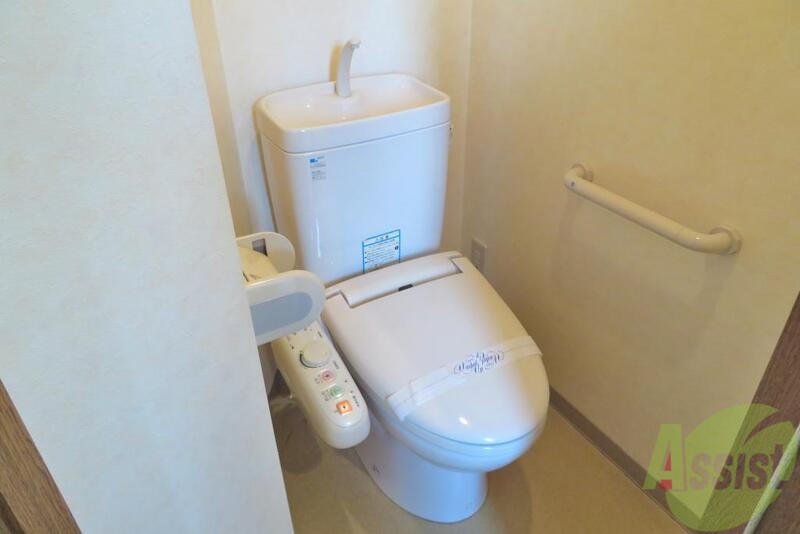 トイレ　トイレにはウォシュレットもちゃんと付いてますよー