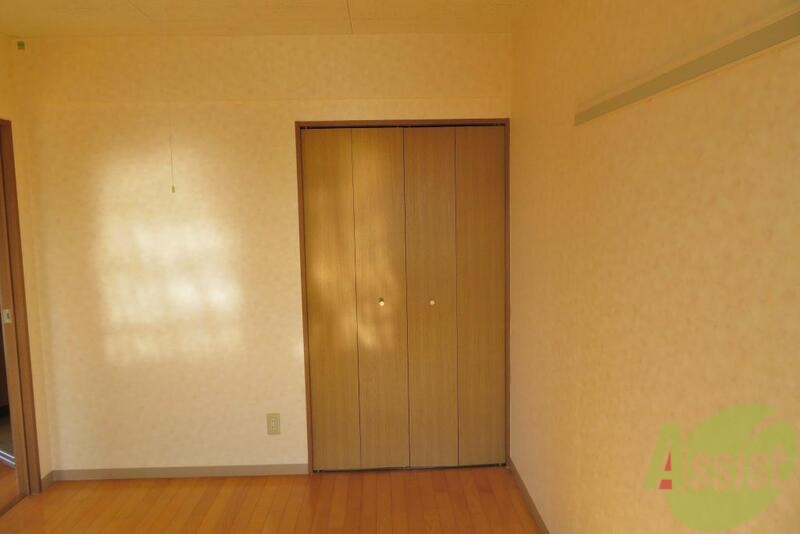 収納　こちらは７帖洋室のクローゼット、衣類などを収納ですね