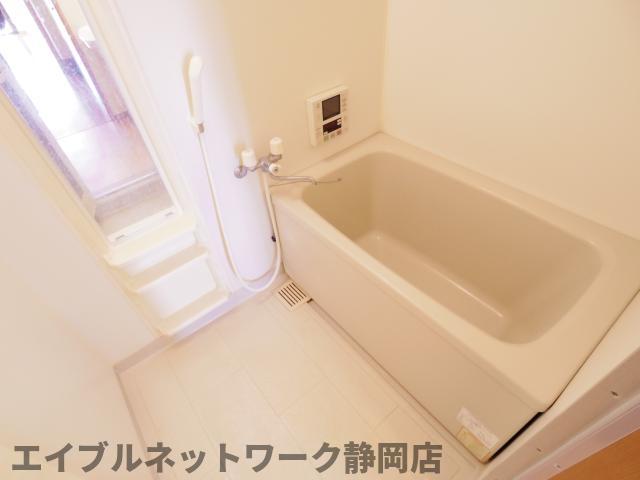 バス・シャワールーム　きれいなお風呂です
