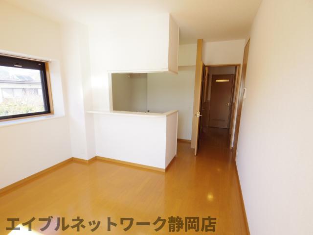 居室・リビング　ゆったりとした居間です